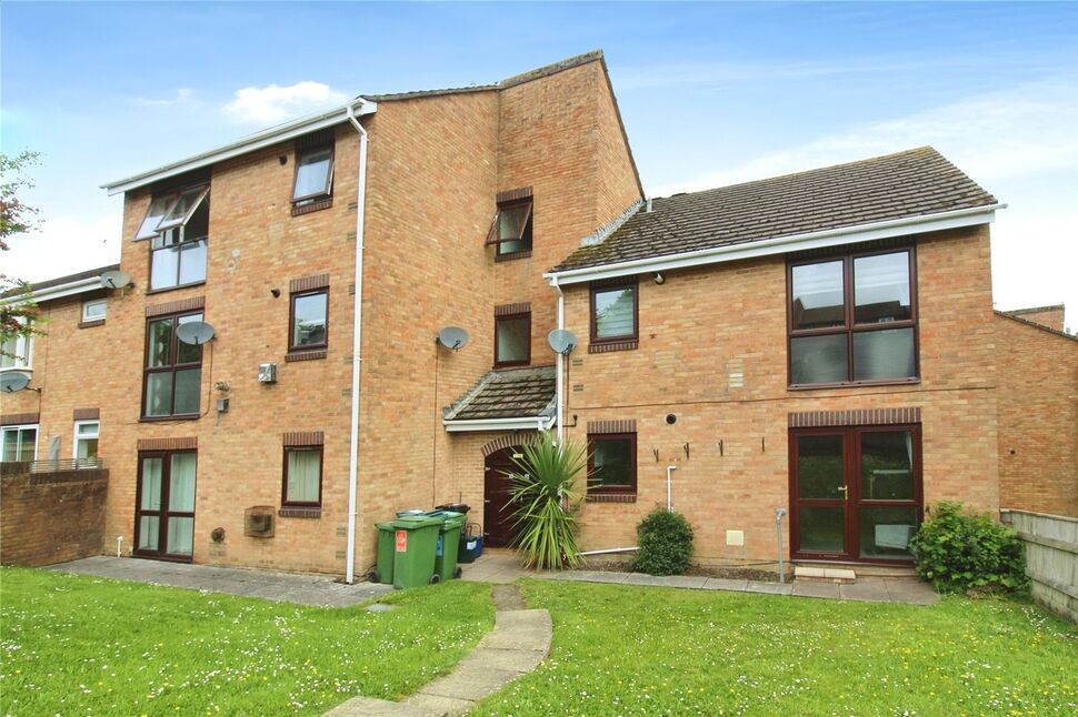 Main image of 2 bedroom  Flat for sale, Moorsend, Bradley Valley, Newton Abbot, TQ12