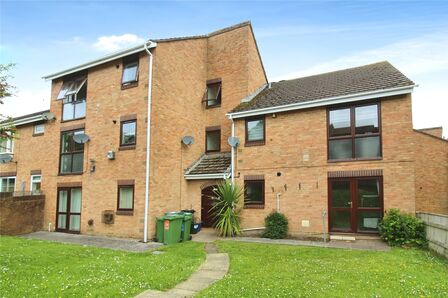 Moorsend, 2 bedroom  Flat for sale, £150,000
