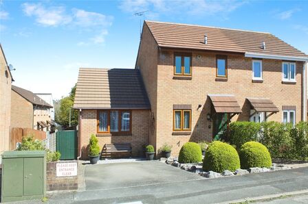 Mellons Close, 3 bedroom Semi Detached House for sale, £260,000
