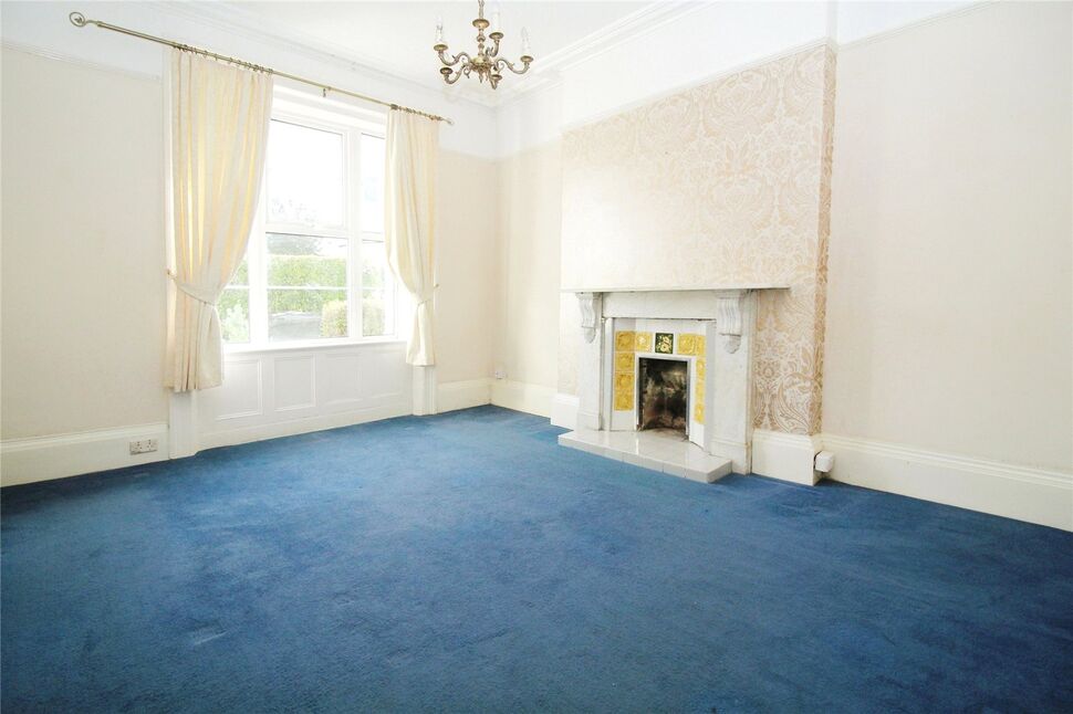 4 bedroom End Terrace House for sale, Powderham Road, Newton Abbot