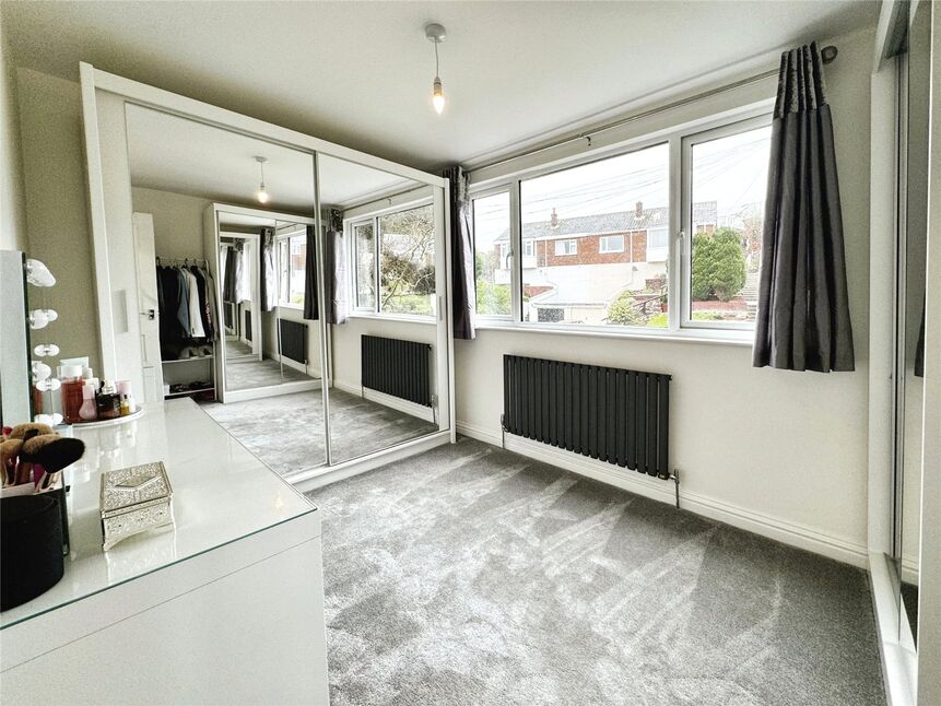 4 bedroom End Terrace House for sale, Northleat Avenue, Paignton, TQ3