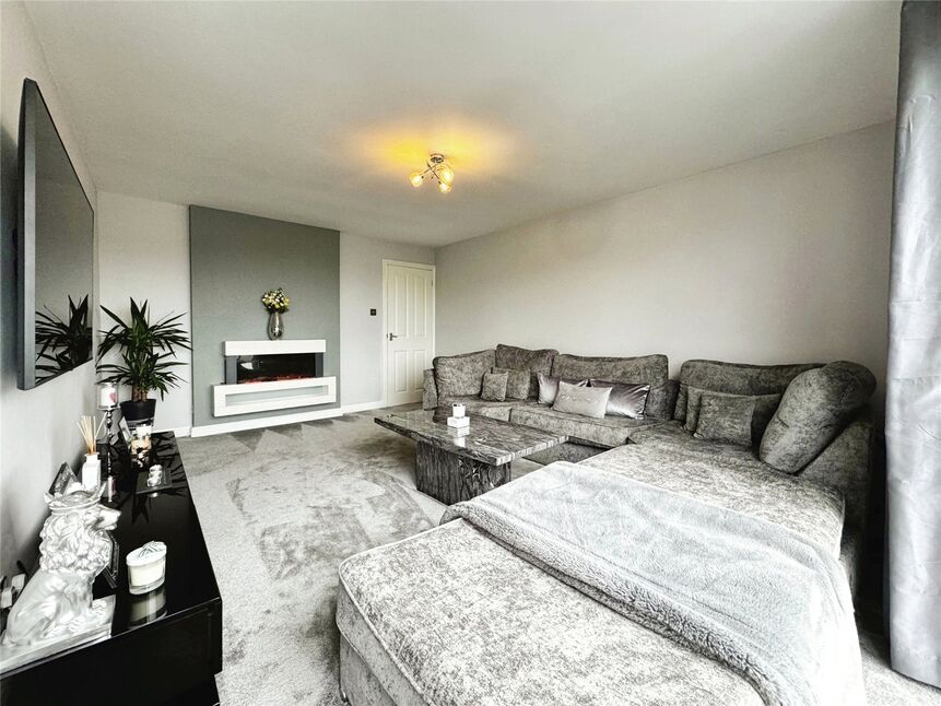 4 bedroom End Terrace House for sale, Northleat Avenue, Paignton, TQ3