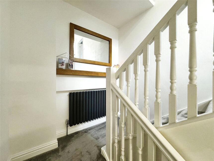 4 bedroom End Terrace House for sale, Northleat Avenue, Paignton, TQ3