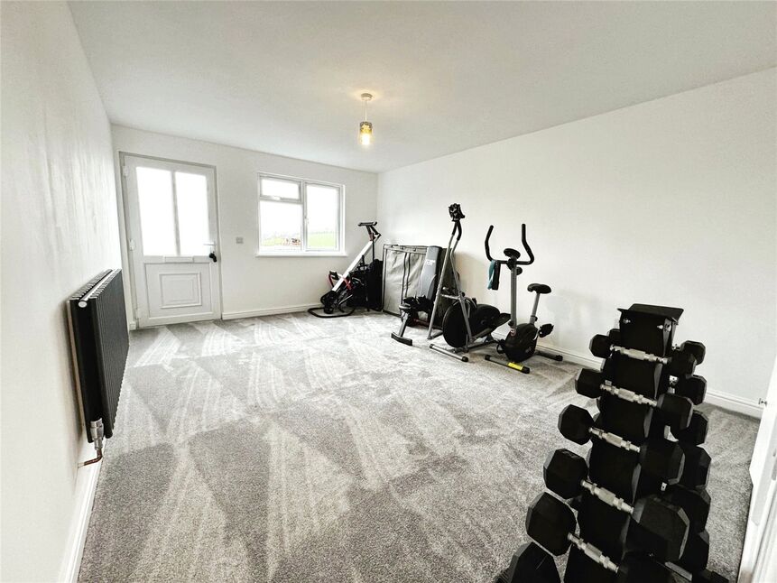 4 bedroom End Terrace House for sale, Northleat Avenue, Paignton, TQ3