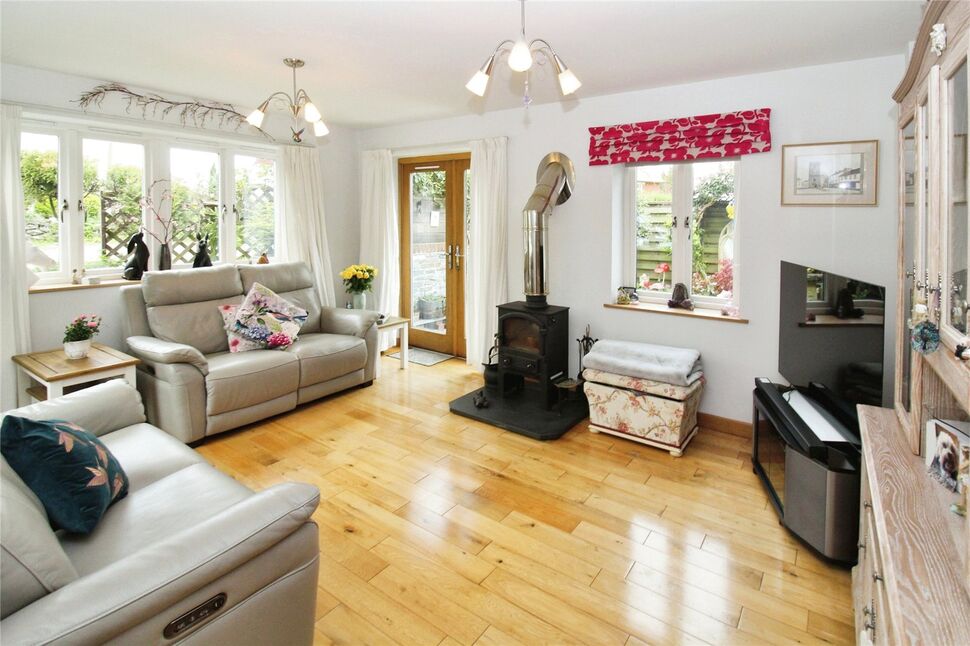 3 bedroom Detached House for sale, Highweek Village, Newton Abbot, TQ12