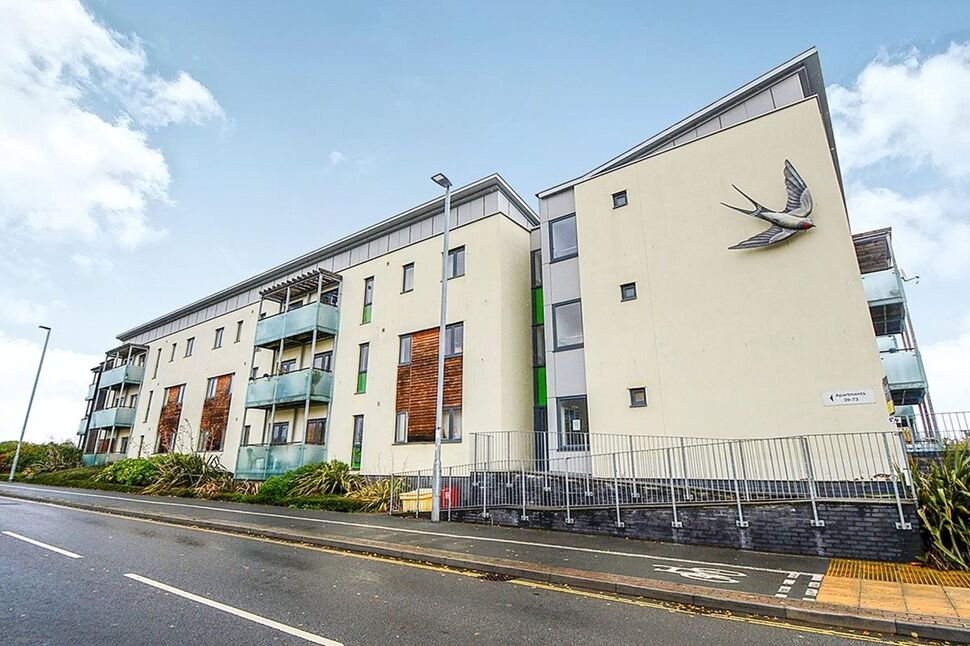 Main image of 2 bedroom Flat for sale, West Golds Way, Newton Abbot, Devon, TQ12