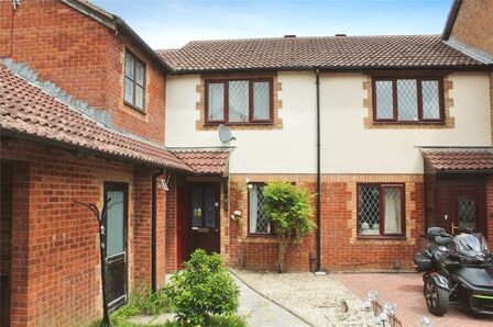 Ferncombe Drive, 2 bedroom  House for sale, £200,000
