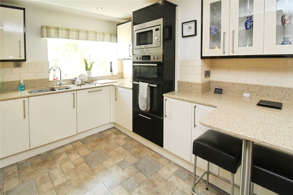 Kitchen / Breakfast Room
