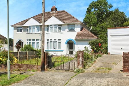 Windsor Avenue, 3 bedroom Semi Detached House for sale, £240,000