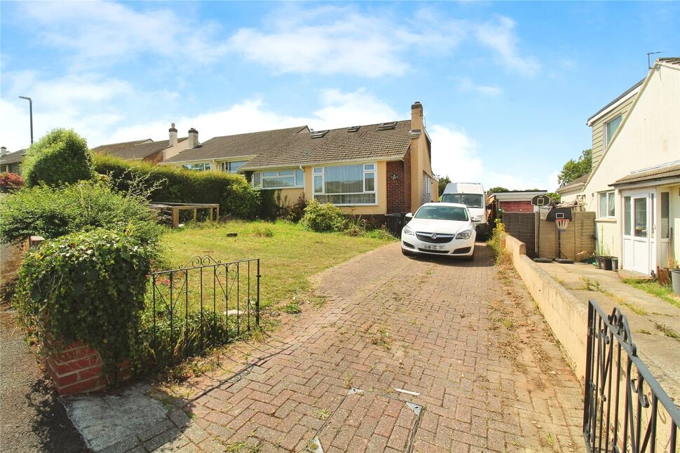 4 bedroom Semi Detached Bungalow for sale