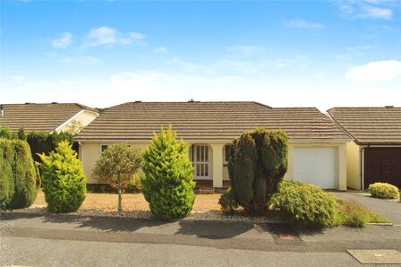 Margaret Road, 2 bedroom Detached Bungalow for sale, £295,000