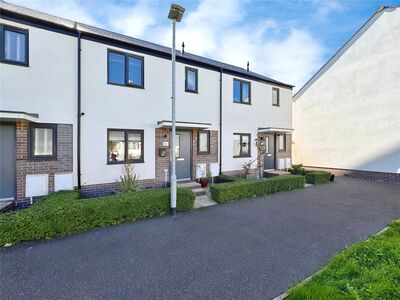 Foxglove Way, 3 bedroom Mid Terrace House for sale, £270,000