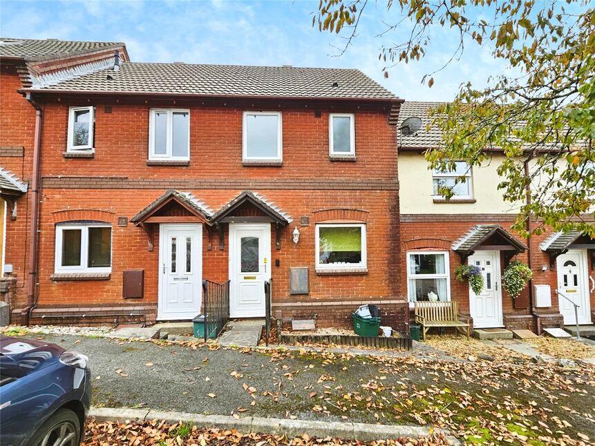 2 bedroom Mid Terrace House for sale