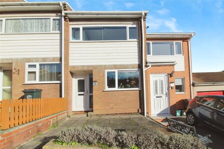 2 bedroom Mid Terrace House for sale