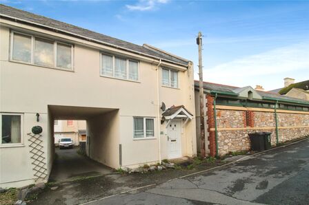 The Pinches, 3 bedroom Semi Detached House for sale, &pound;220,000