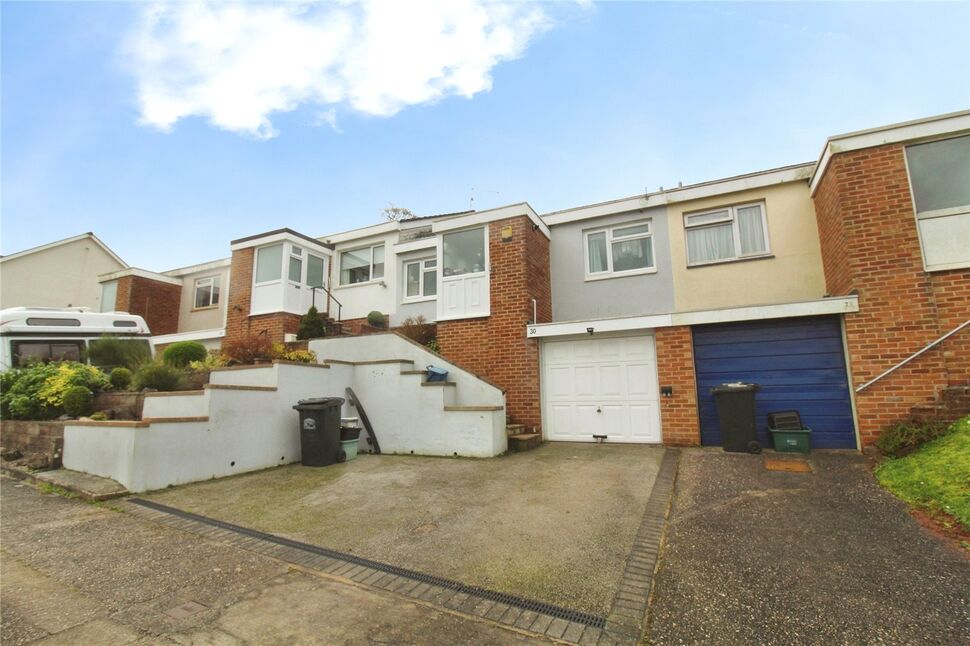 2 bedroom Mid Terrace Bungalow for sale