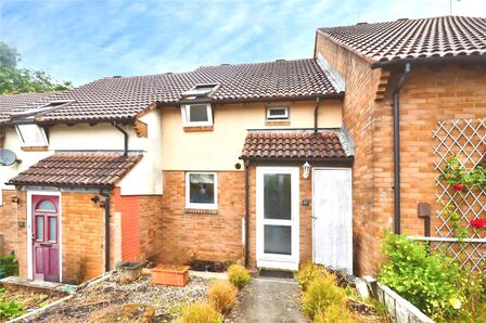 Wildwoods Crescent, 3 bedroom Mid Terrace House for sale, &pound;210,000