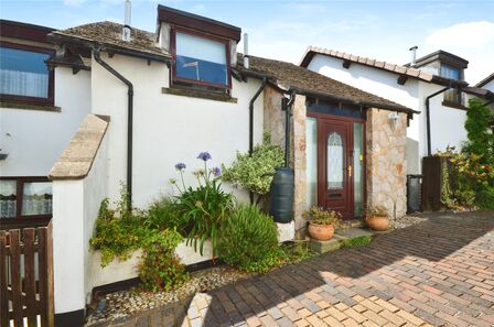 Clovelly Rise, 2 bedroom End Terrace House to rent, &pound;1,150 pcm