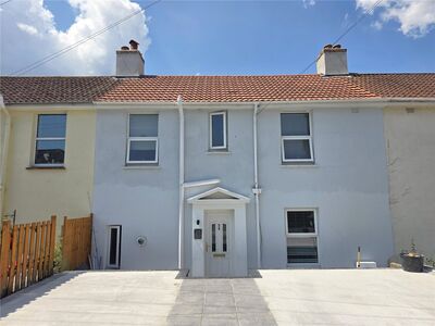 4 bedroom Mid Terrace House for sale