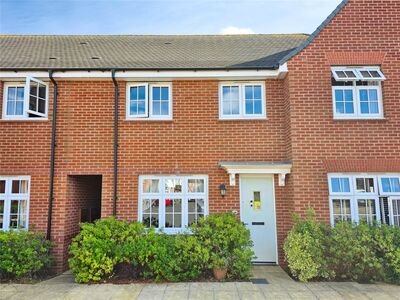 3 bedroom Mid Terrace House for sale