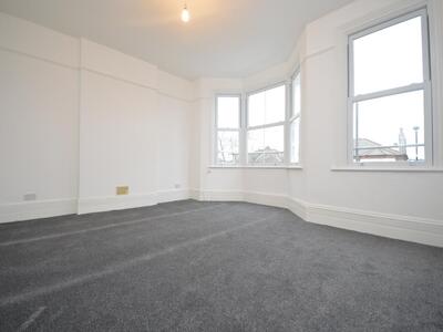 2 bedroom  Flat to rent