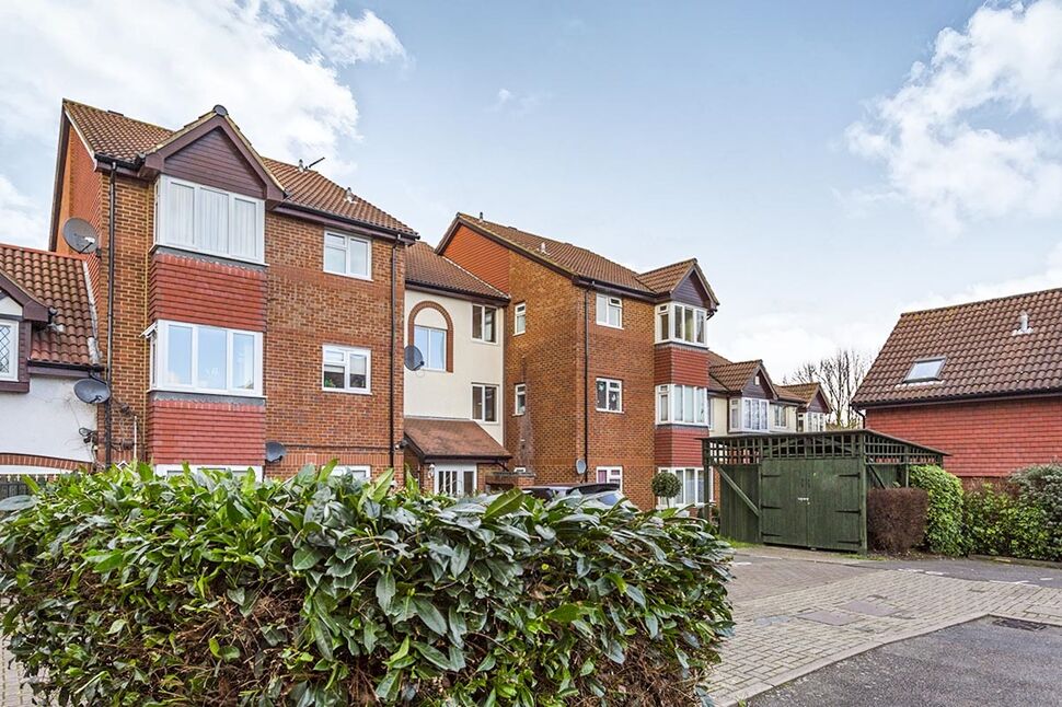 Main image of Flat to rent, Sterling Gardens, New Cross, London, SE14
