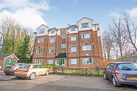 Beacon Gate, 1 bedroom  Flat to rent, £1,500 pcm
