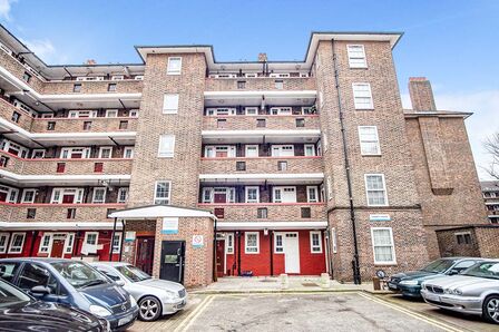 Cardiff House, 2 bedroom  Flat for sale, £275,000