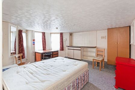 Pepys Road,  Flat to rent, £751 pcm