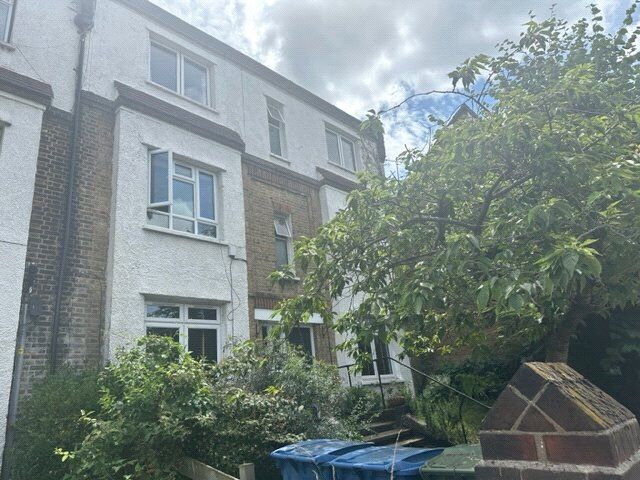 Main image of 2 bedroom End Terrace Flat to rent, Gibbon Road, London, SE15