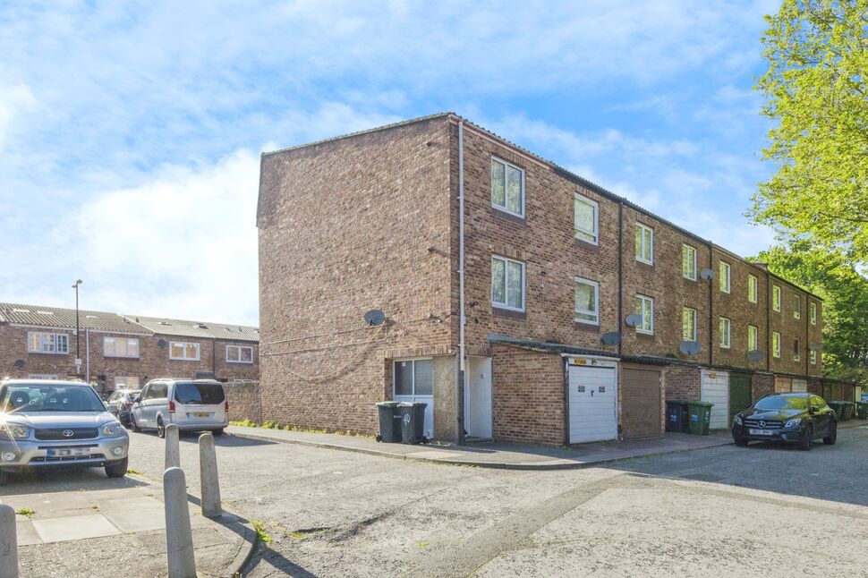 Main image of 3 bedroom Mid Terrace House for sale, Romney Close, London, SE14