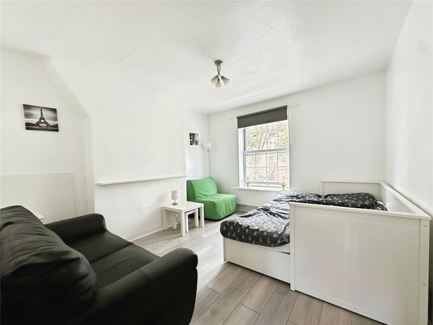 2 bedroom  Flat for sale