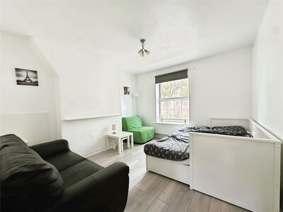 2 bedroom  Flat for sale