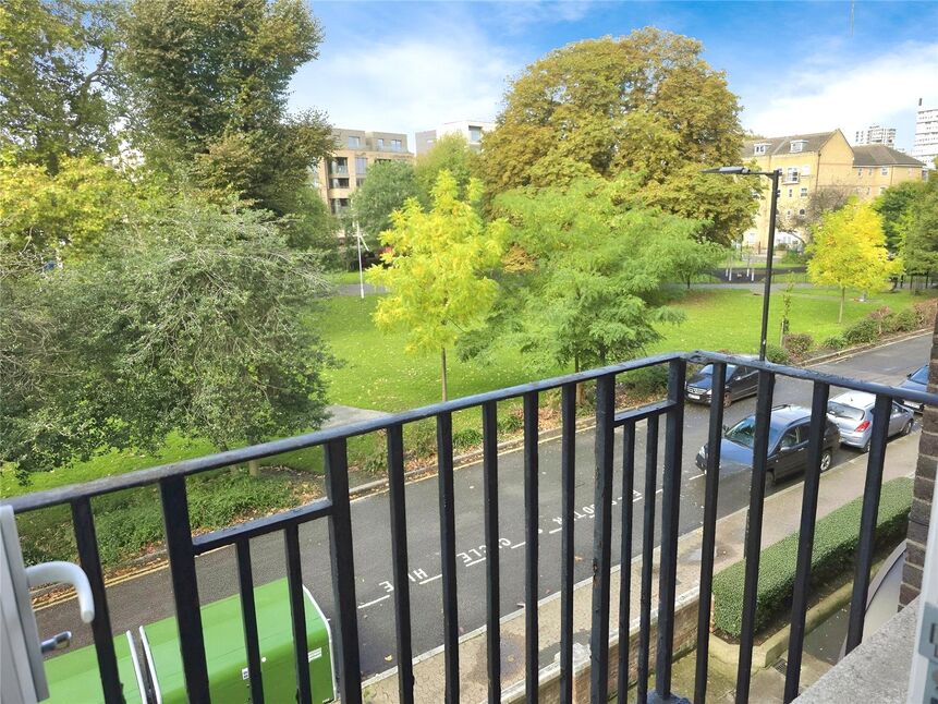 Main image of 1 bedroom  Flat for sale, Peabody Estate, Camberwell Green, London, SE5