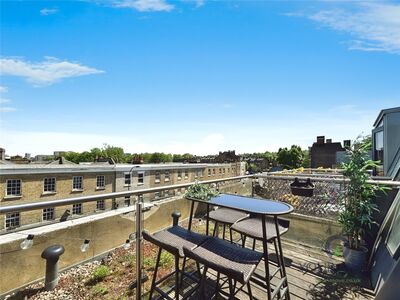 2 bedroom  Flat for sale