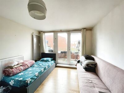 1 bedroom  Flat for sale