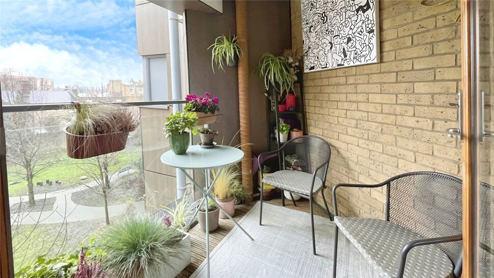 Main image of 1 bedroom Flat for sale, Avonley Road, London, SE14