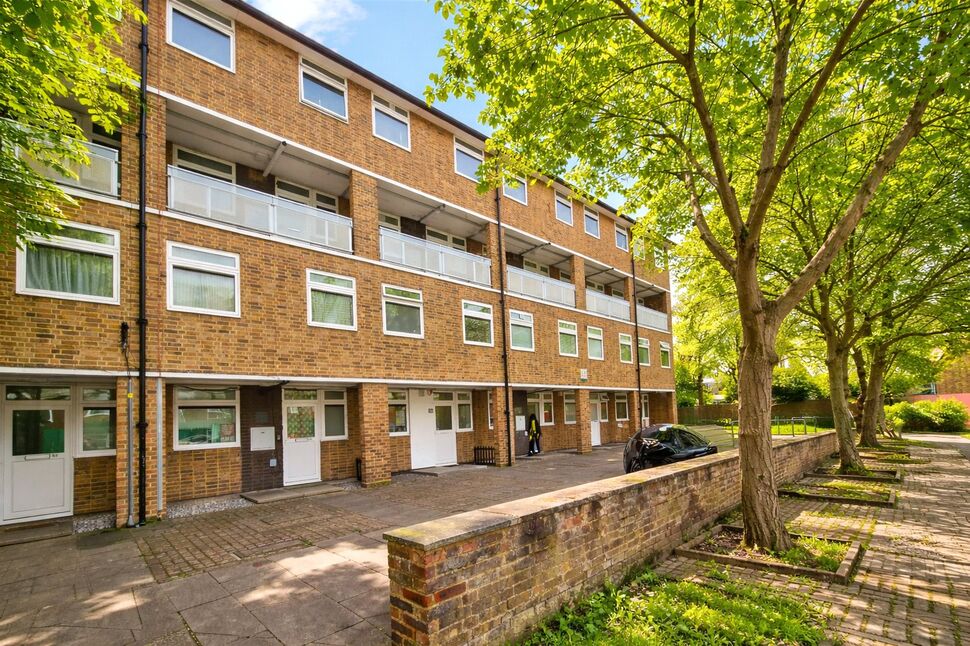 Main image of 2 bedroom Flat for sale, Tappesfield Road, London, SE15