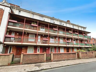2 bedroom  Flat for sale