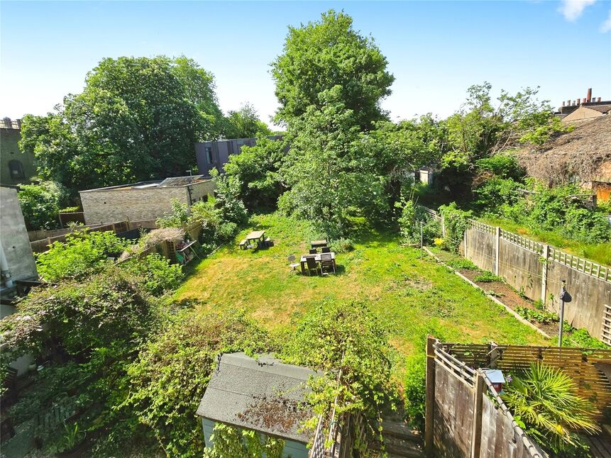 1 bedroom  Flat for sale