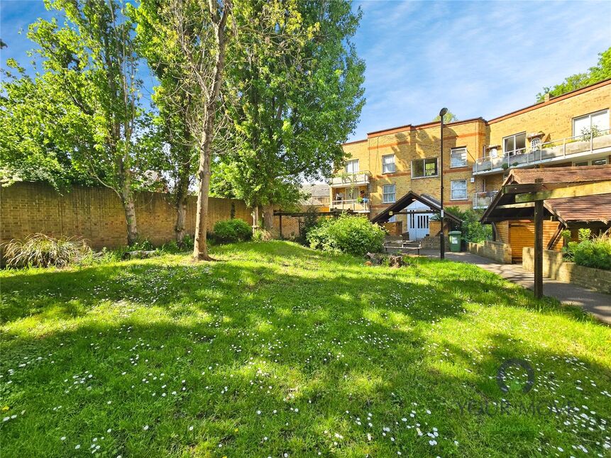 1 bedroom  Flat for sale