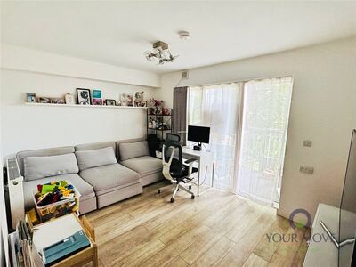 1 bedroom  Flat for sale
