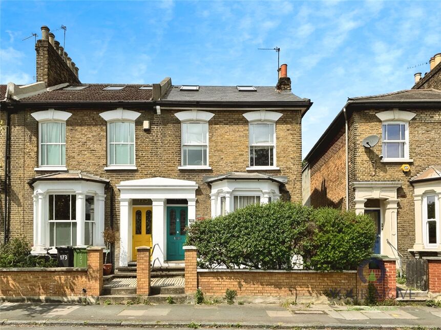 4 bedroom End Terrace House for sale