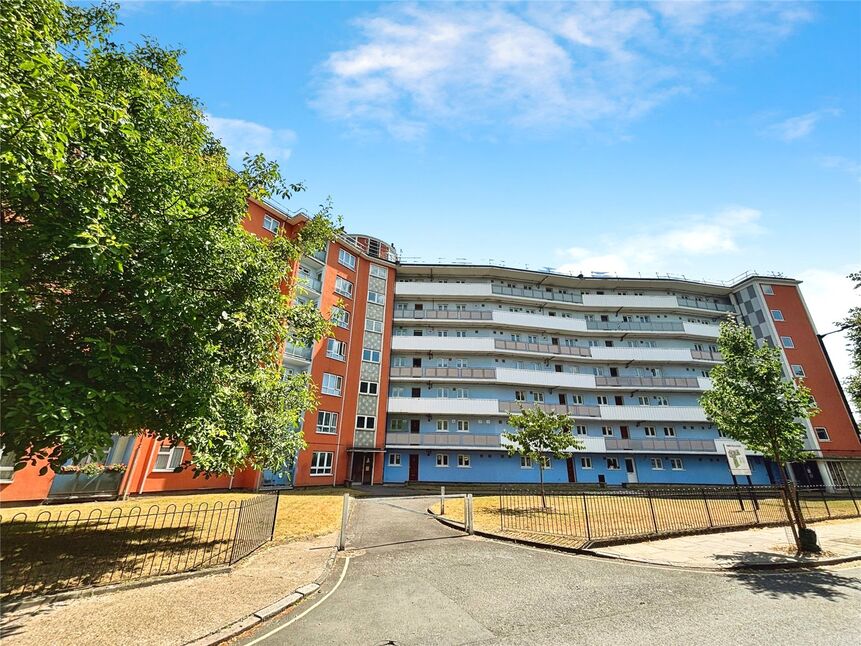 2 bedroom  Flat for sale