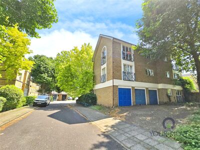 Water Lane, 1 bedroom  Flat for sale, £250,000