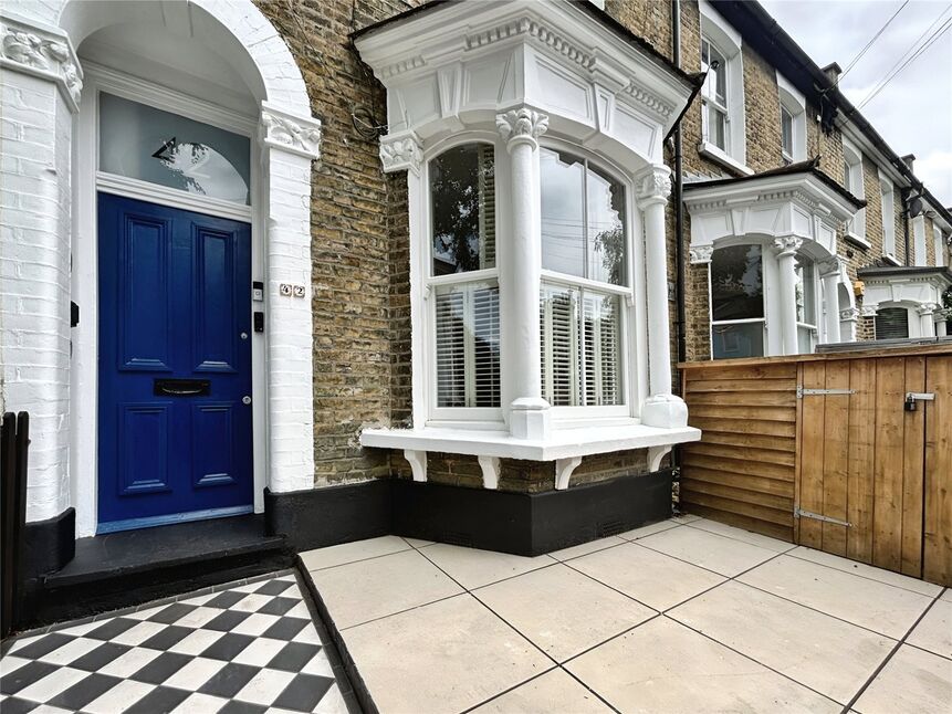 Main image of 2 bedroom  Flat for sale, Edric Road, London, SE14