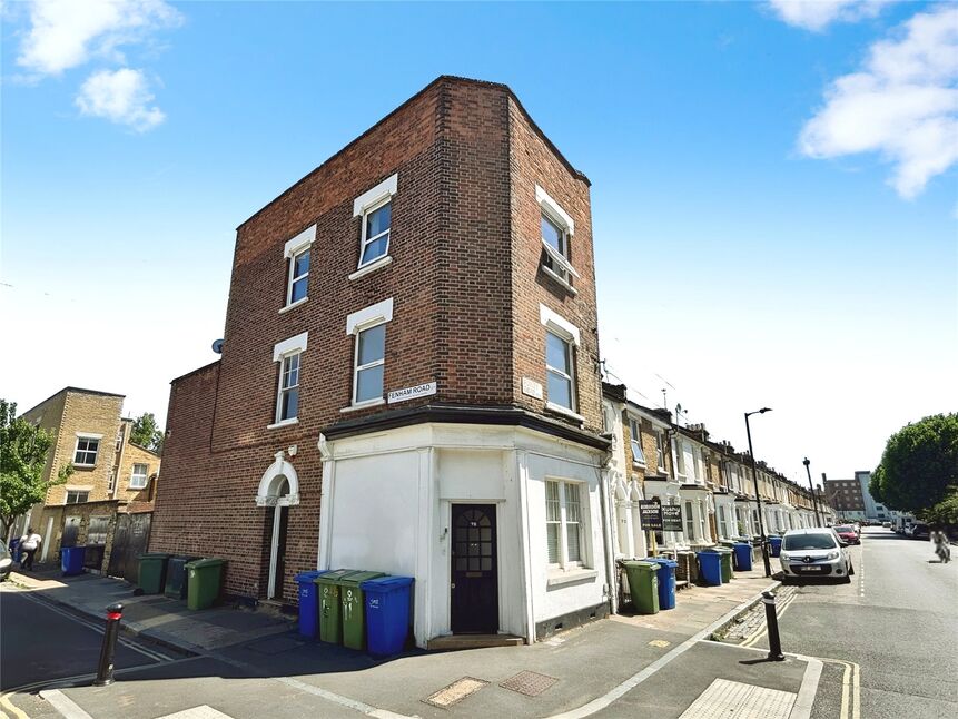 Main image of 1 bedroom  Flat for sale, Furley Road, London, SE15