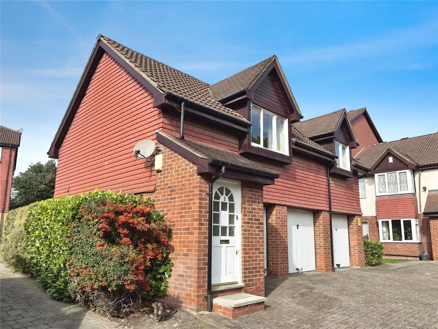 Main image of 1 bedroom Flat for sale, Sterling Gardens, London, SE14