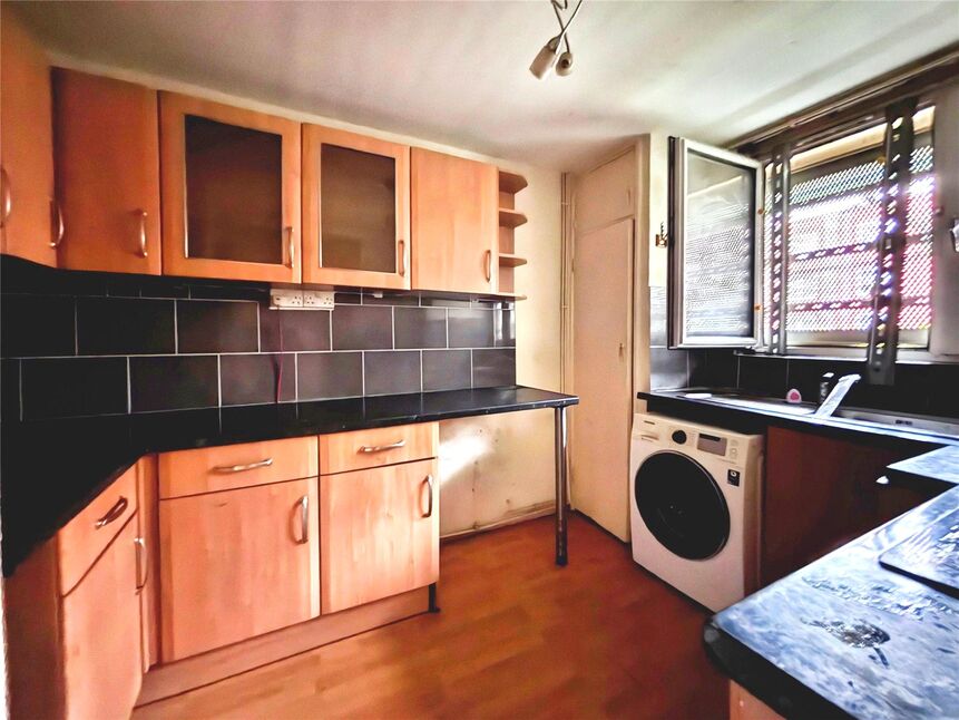 Main image of 3 bedroom  Flat for sale, Wilson Grove, London, SE16