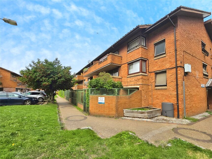 Main image of 1 bedroom  Flat to rent, Don Phelan Close, London, SE5